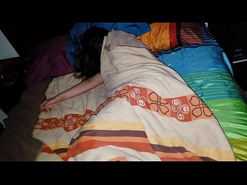 ❤️ Nevlastní syn buzeruje svou mladou nevlastní matku, zatímco ona spí. ❤️ Porno video u cs.camporner.top ❌️❤